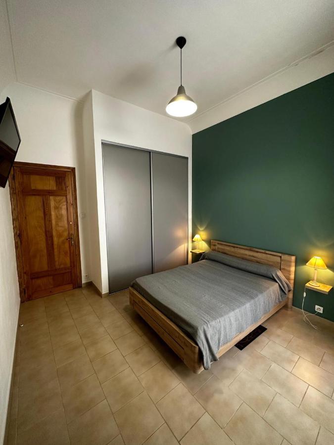 Appartement 4 A 8 Personnes, Spacieux De Standing Classe 4 Etoiles Nimes Ngoại thất bức ảnh