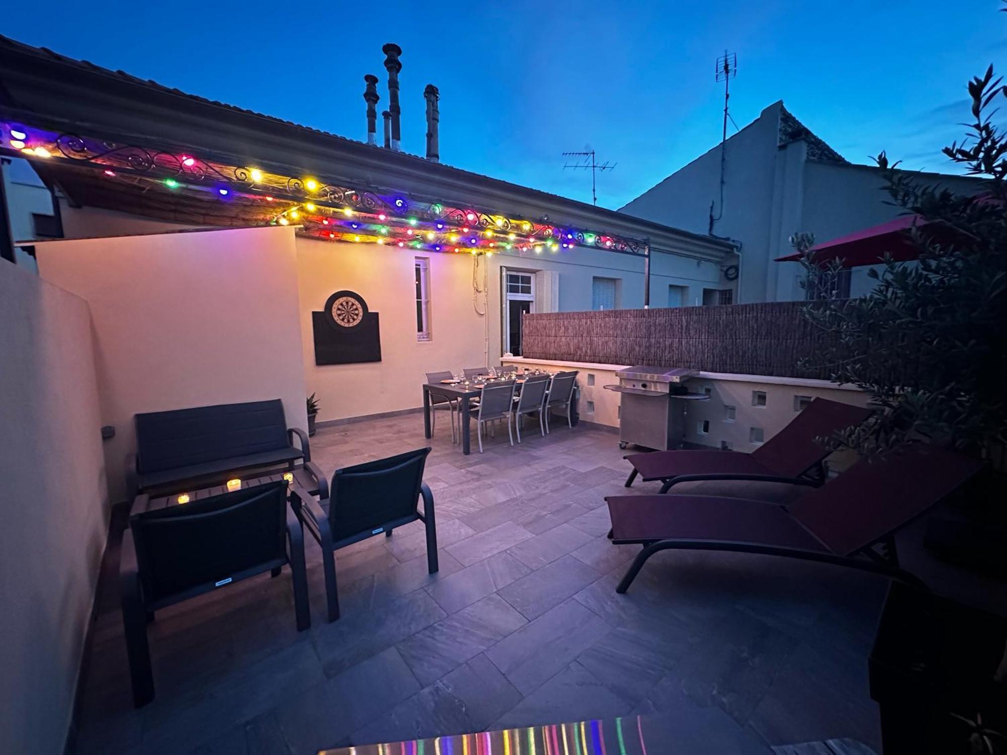 Appartement 4 A 8 Personnes, Spacieux De Standing Classe 4 Etoiles Nimes Ngoại thất bức ảnh